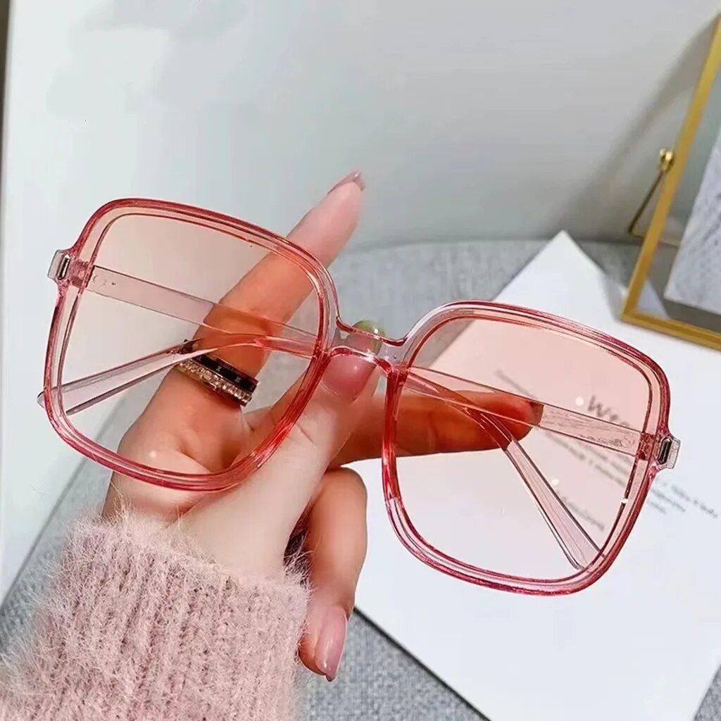 Moderne quadratische Sonnenbrille mit UV400 Schutz | Stilvolles Accessoire für jeden Anlass 0