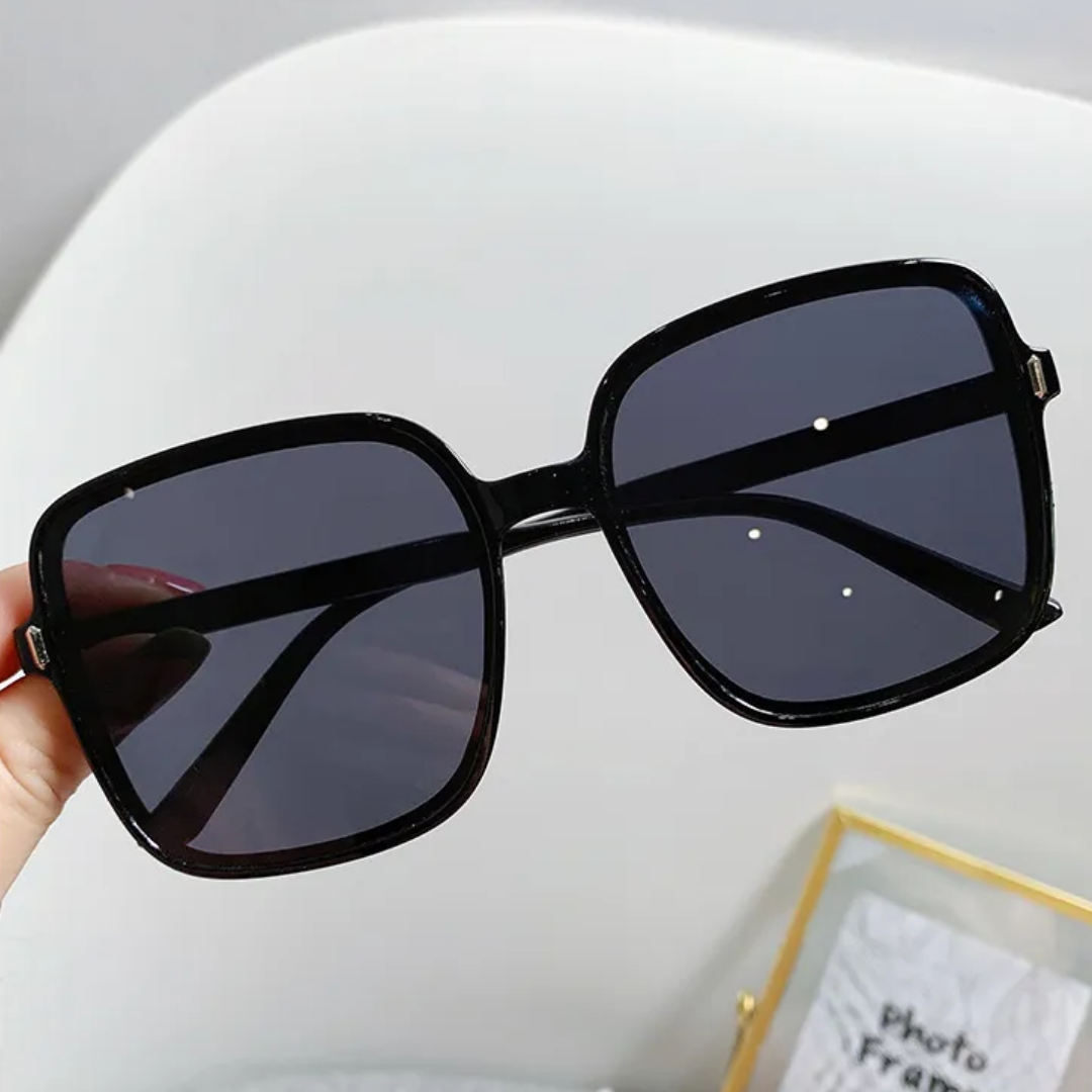 Moderne quadratische Sonnenbrille mit UV400 Schutz | Stilvolles Accessoire für jeden Anlass 7