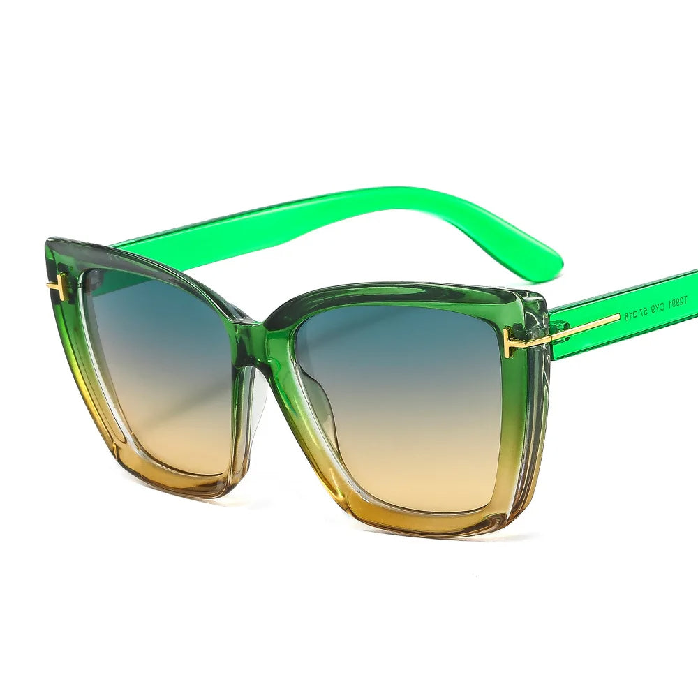 Stylische Cat-Eye Sonnenbrille mit UV400-Schutz und Farbverlauf für modernen Look 1