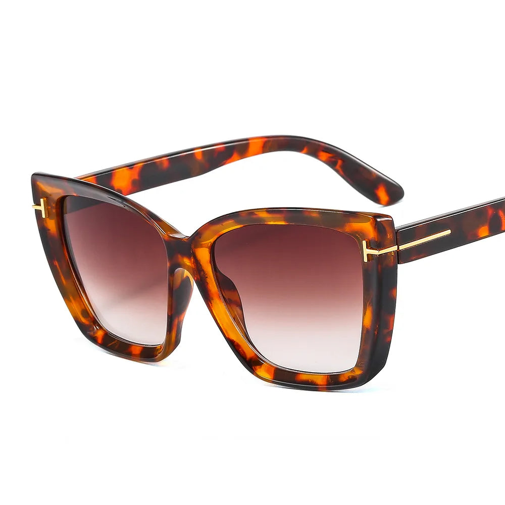 Stylische Cat-Eye Sonnenbrille mit UV400-Schutz und Farbverlauf für modernen Look 4