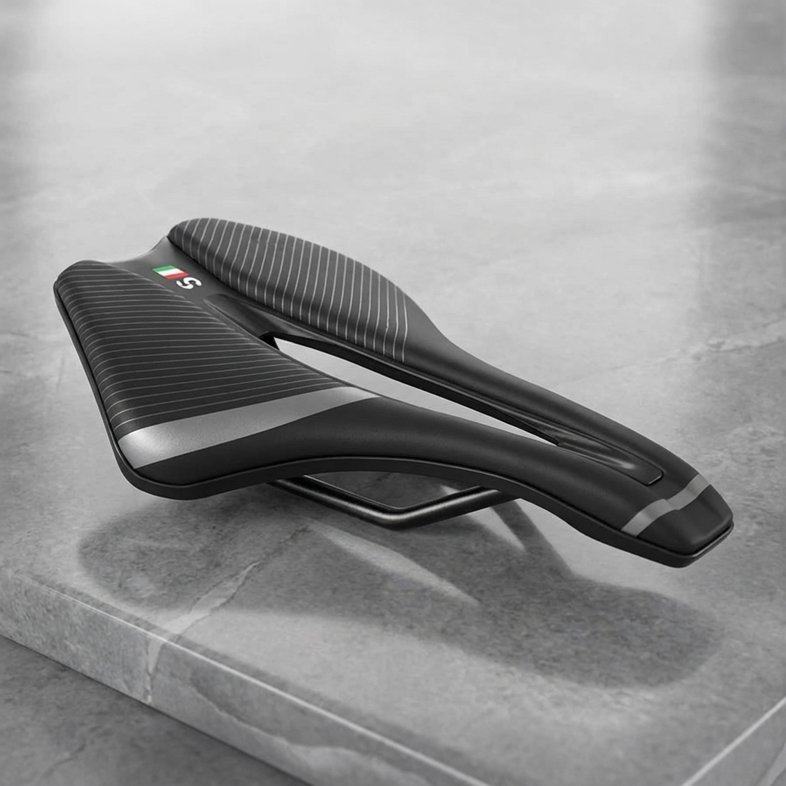 UltraRide | Fahrradsattel mit Royalgel-Polsterung & Belüftungssystem | Ergonomischer Sattel für Ultimativen Komfort 4